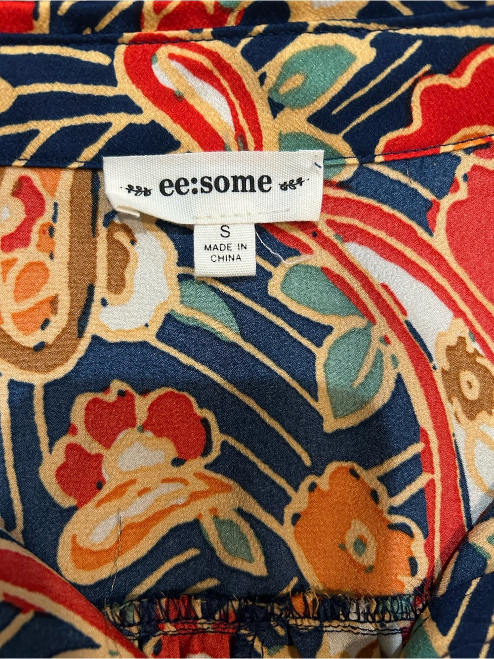 ee:some Floral Paisley Blouse Small NWOT - Picture 9 of 9